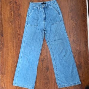 HIGH WAISTED FLARE JEANS